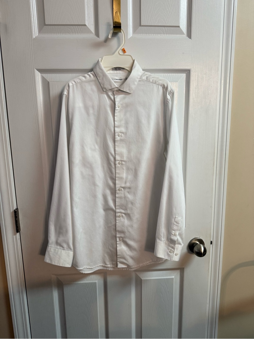 Calvin Klein boy’s White Dress Shirt - size 20